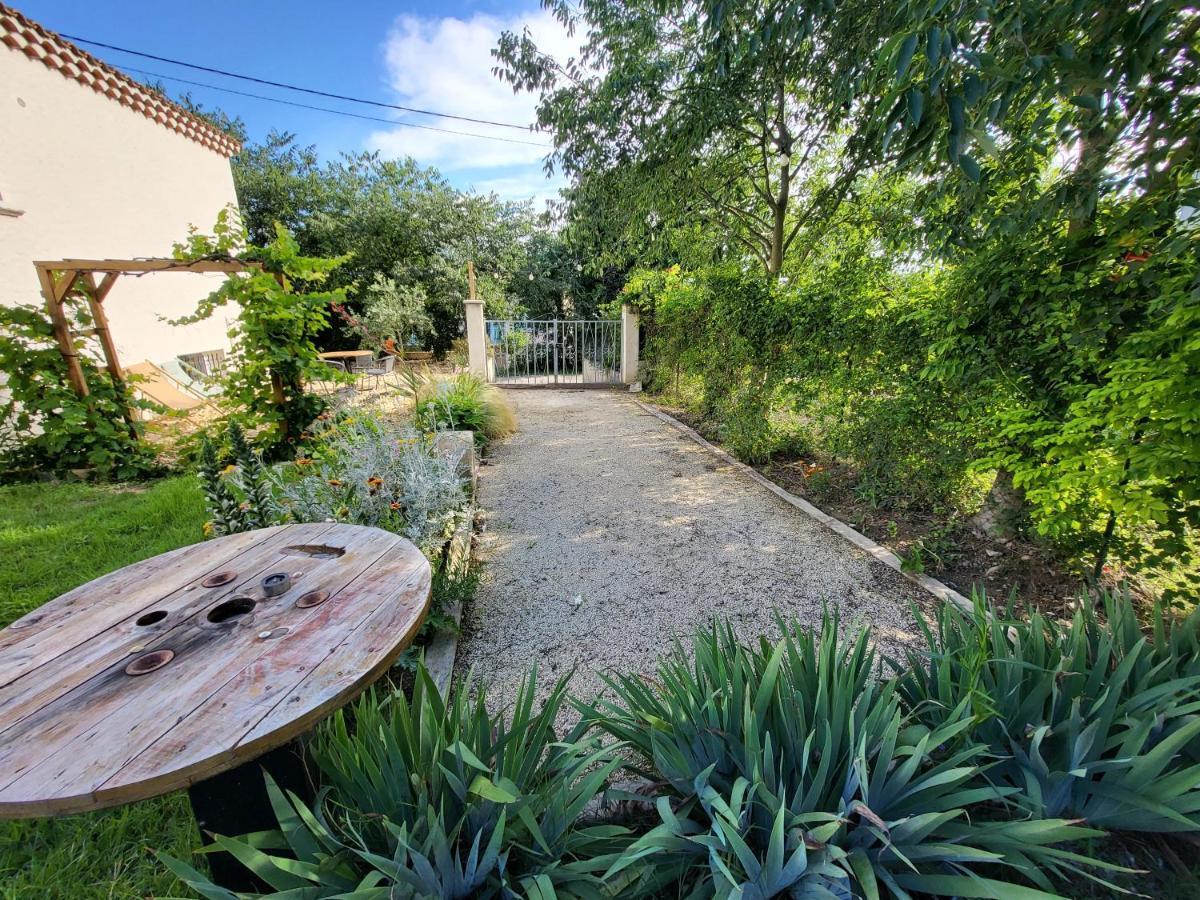 La Casita Leilighet Saint-Étienne-du-Grès Eksteriør bilde